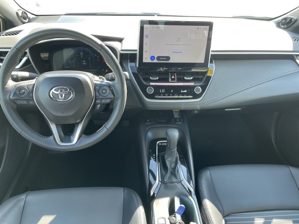 Used 2025 Toyota Corolla XSE FWD image 15