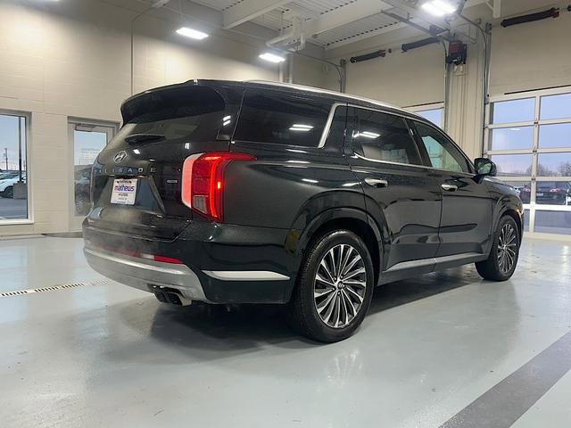 Used 2023 Hyundai Palisade Calligraphy image 8