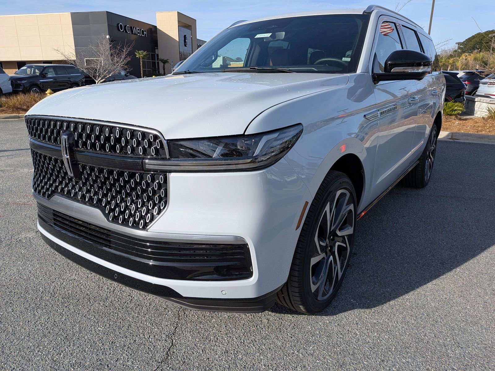 New 2026 Lincoln Navigator Reserve image 7