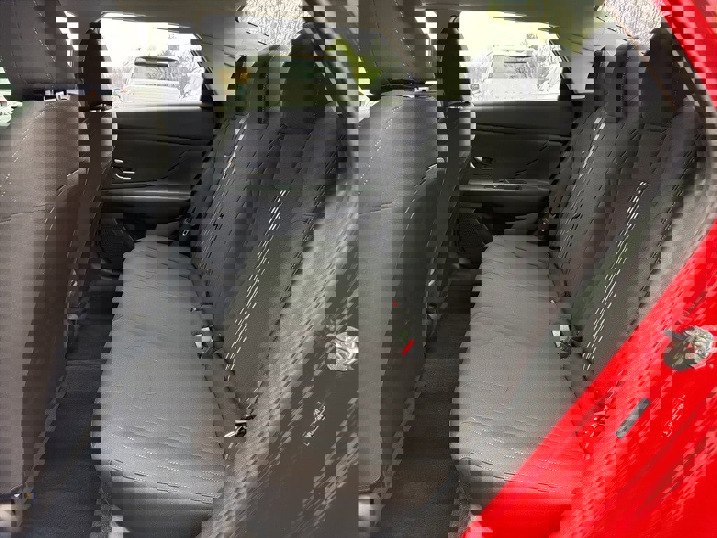 Certified 2022 Hyundai Elantra SEL image 13