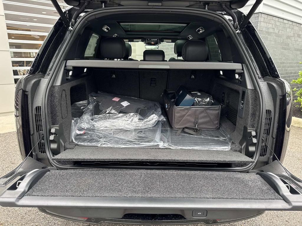 New 2026 Land Rover Range Rover SE AWD/4WD image 6