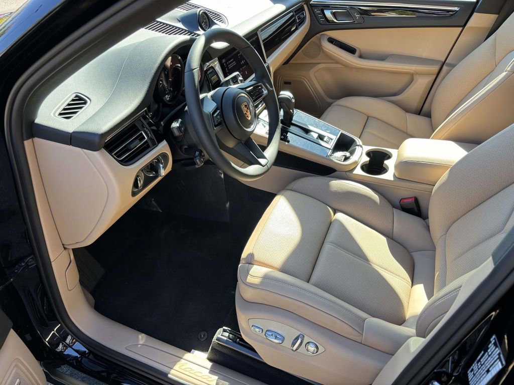 New 2026 Porsche Macan image 19