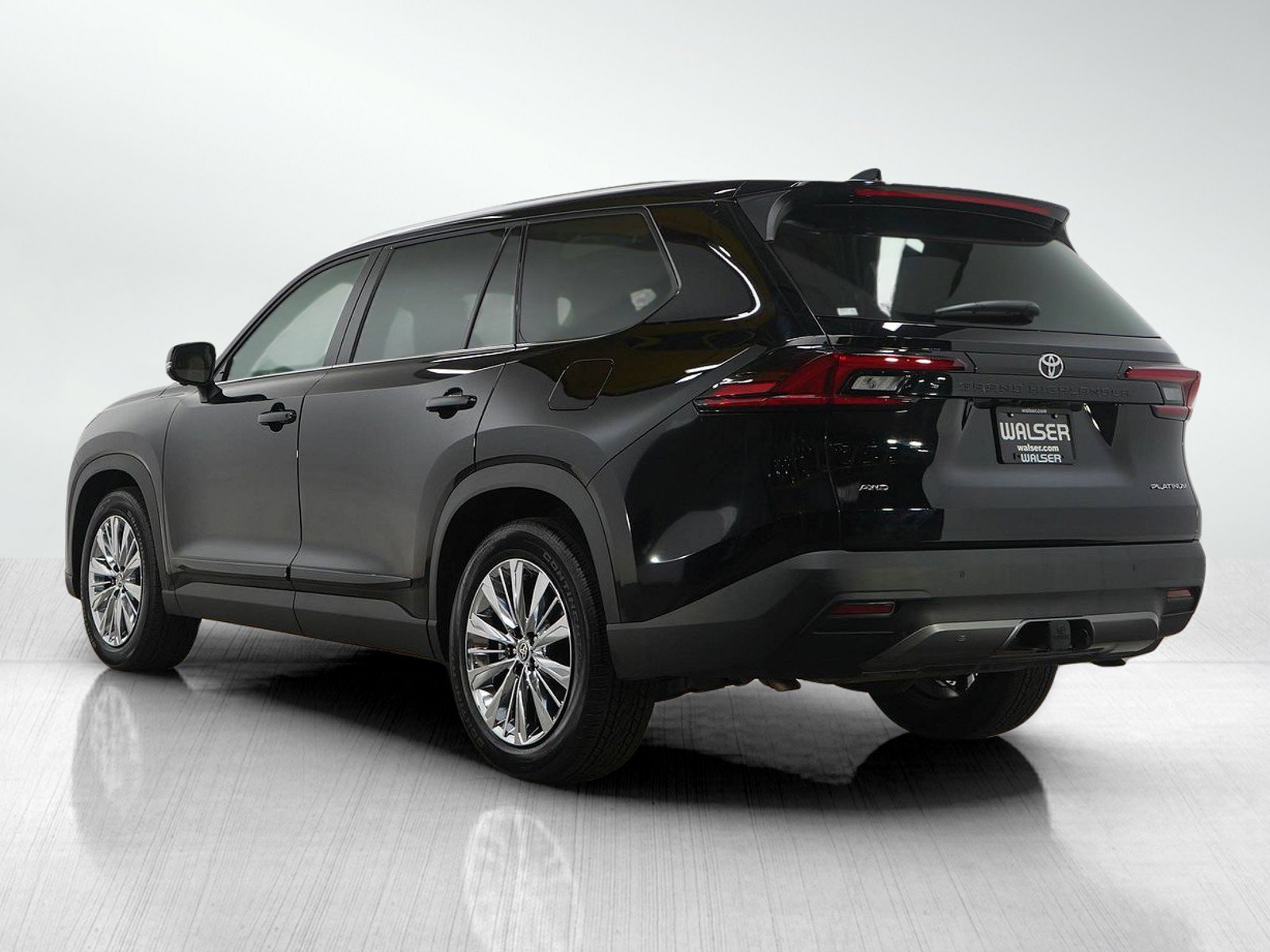 Used 2026 Toyota Grand Highlander Platinum image 3