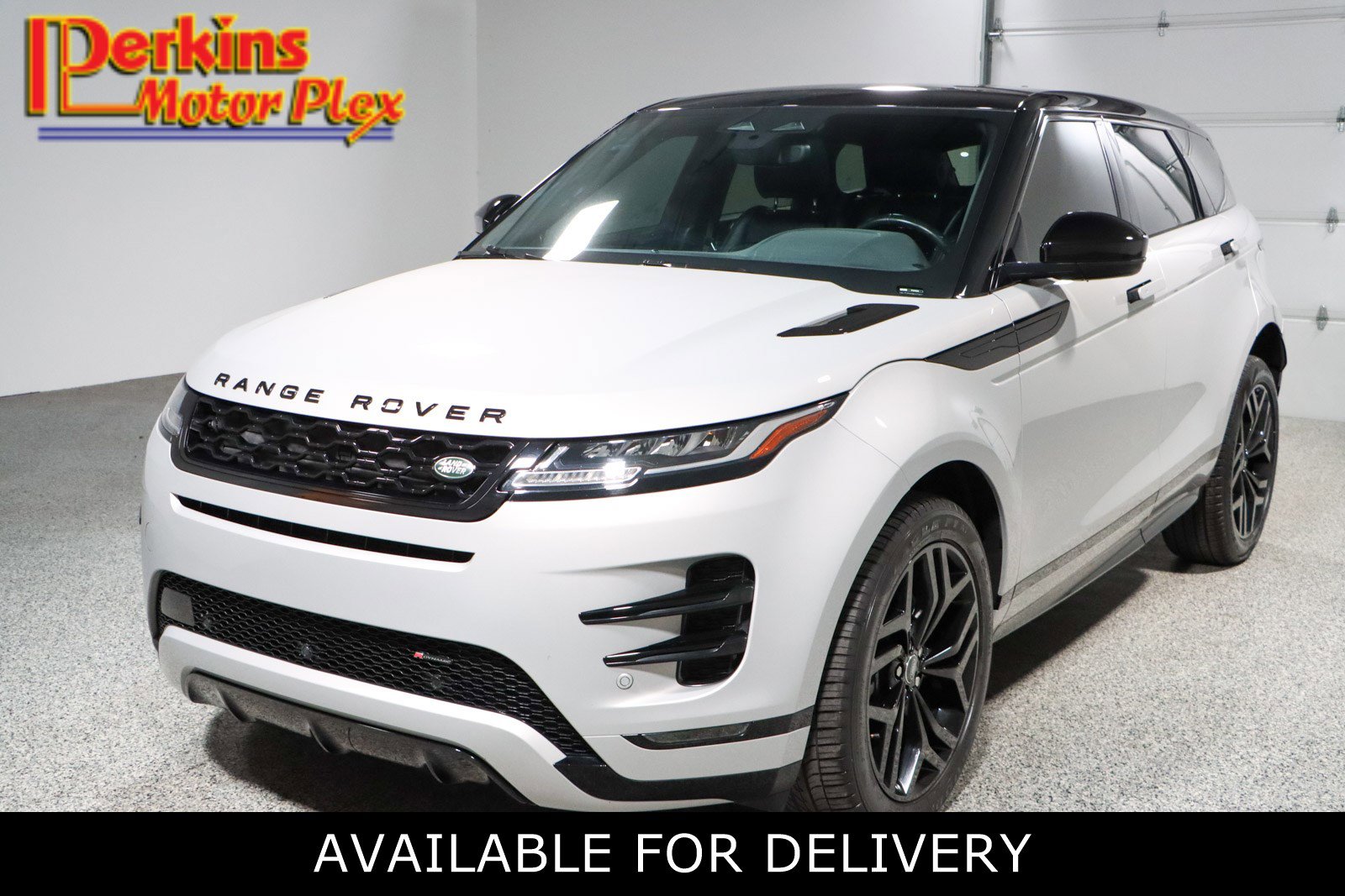 Used 2022 Land Rover Range Rover Evoque R-Dynamic S image 1