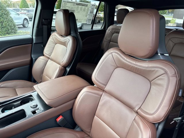 New 2026 Lincoln Aviator Reserve image 13