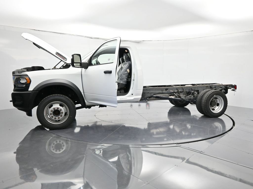 Used 2023 RAM 5500 Tradesman AWD/4WD image 41