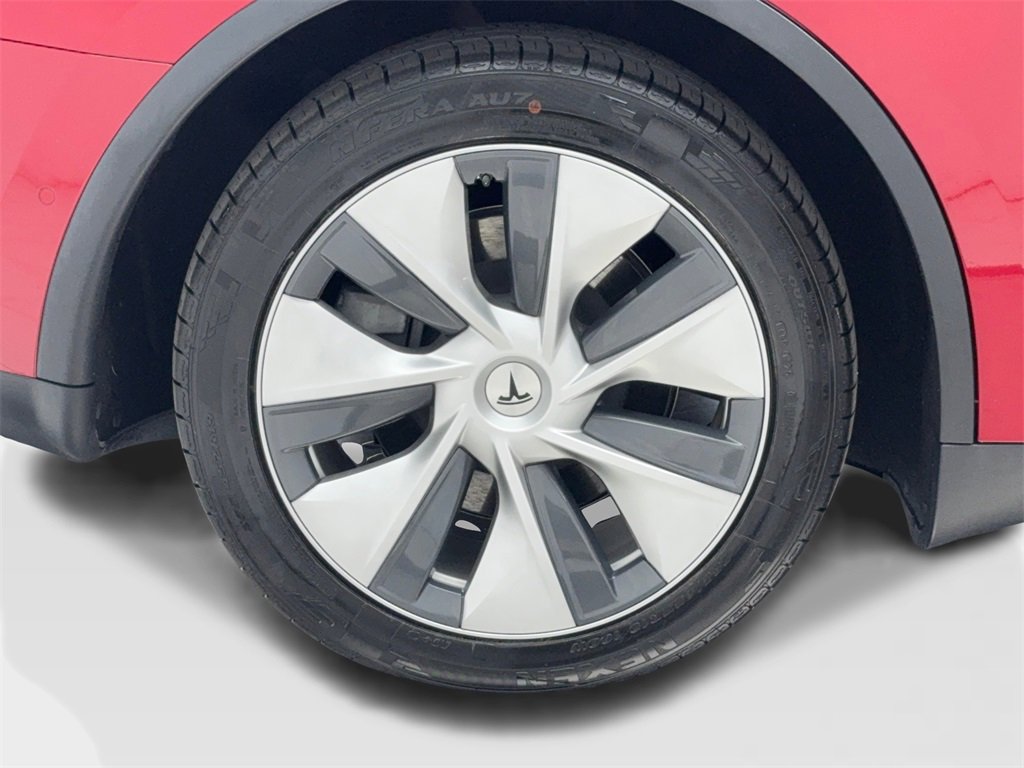 Used 2021 Tesla Model Y Long Range image 55