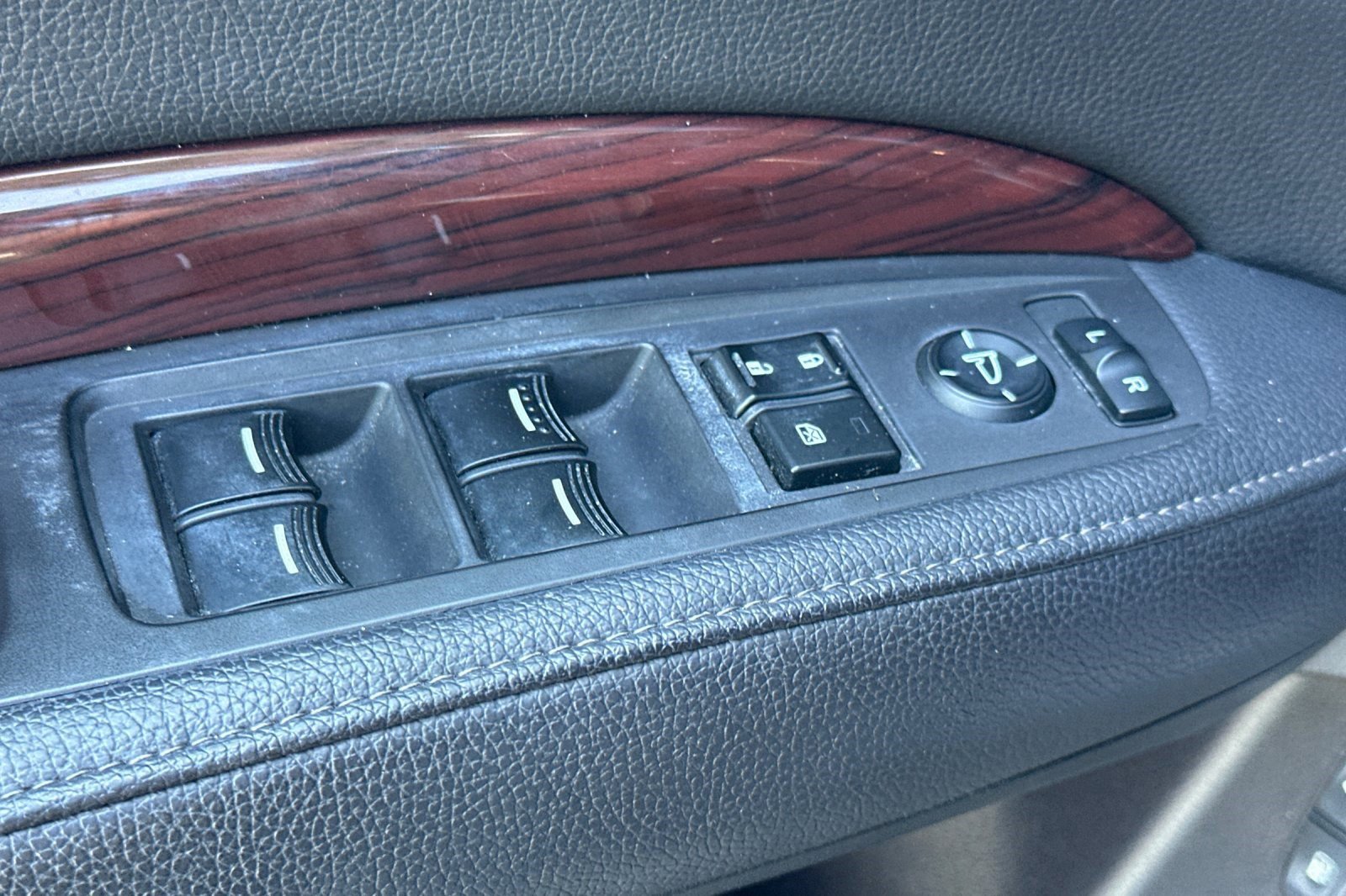 Used 2014 Acura MDX SH-AWD w/ Technology Package image 13