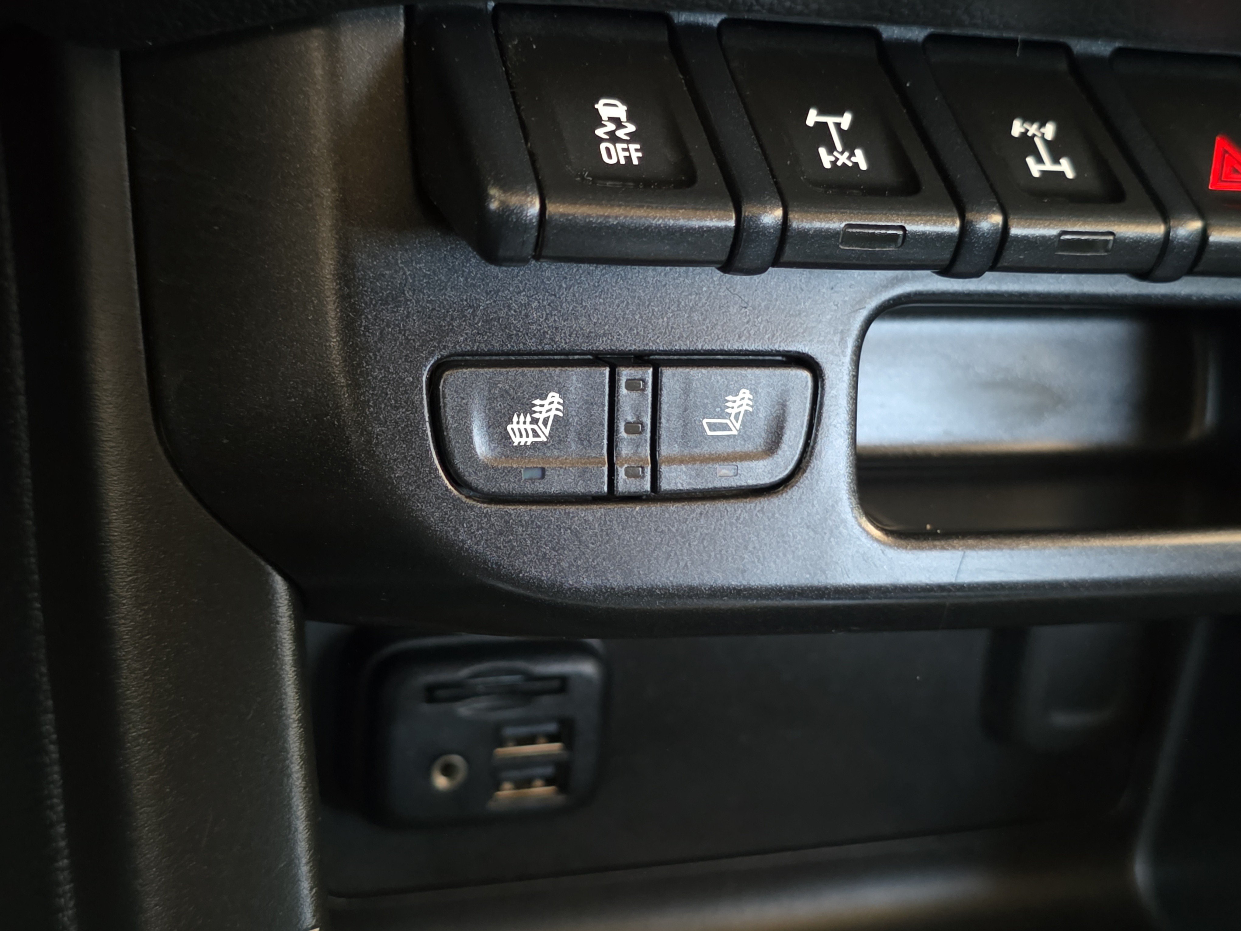Used 2021 Chevrolet Colorado ZR2 w/ ZR2 Dusk Special Edition AWD/4WD image 21