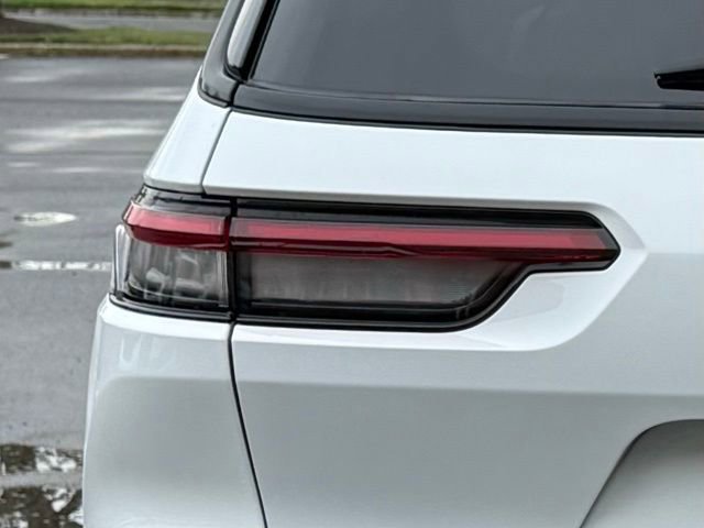 Certified 2024 Jeep Grand Cherokee L Altitude AWD/4WD image 15