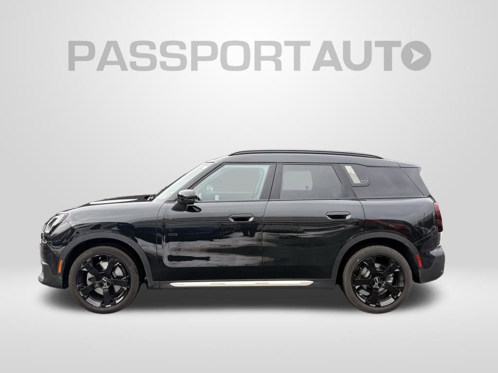 Used 2025 MINI Cooper Countryman S w/ Comfort Package Max image 10