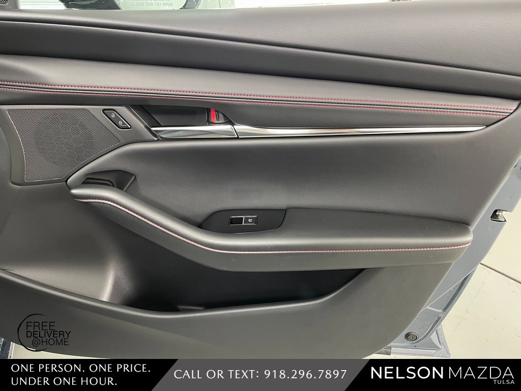 New 2026 MAZDA MAZDA3 Carbon image 41