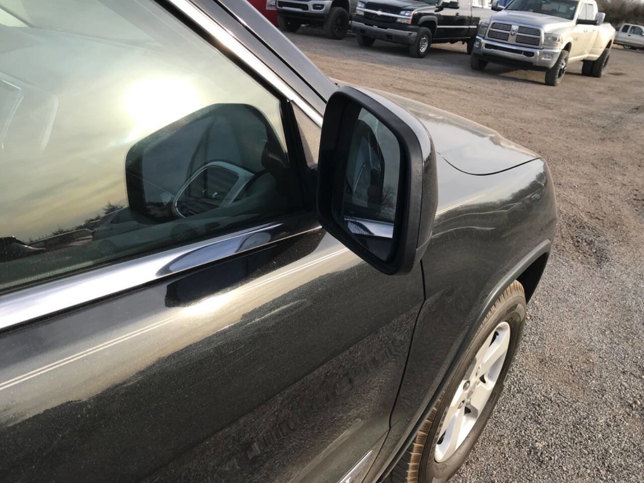 Used 2013 Jeep Grand Cherokee Laredo image 28