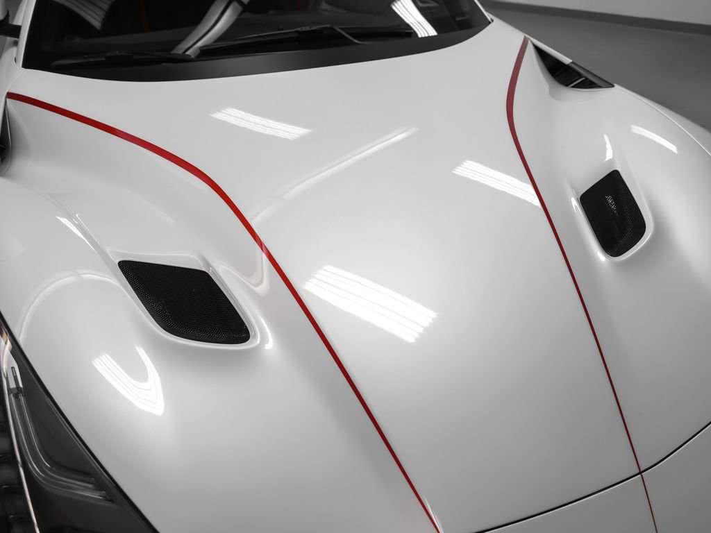 Certified 2016 Ferrari F12tdf image 4