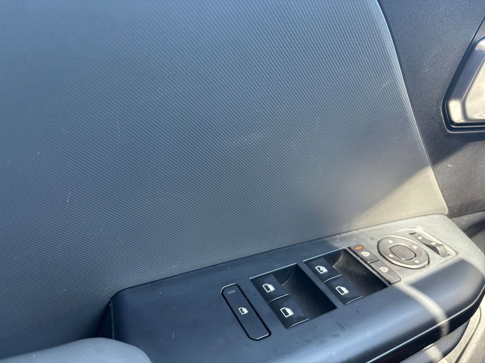 Used 2025 Kia K4 FWD image 18