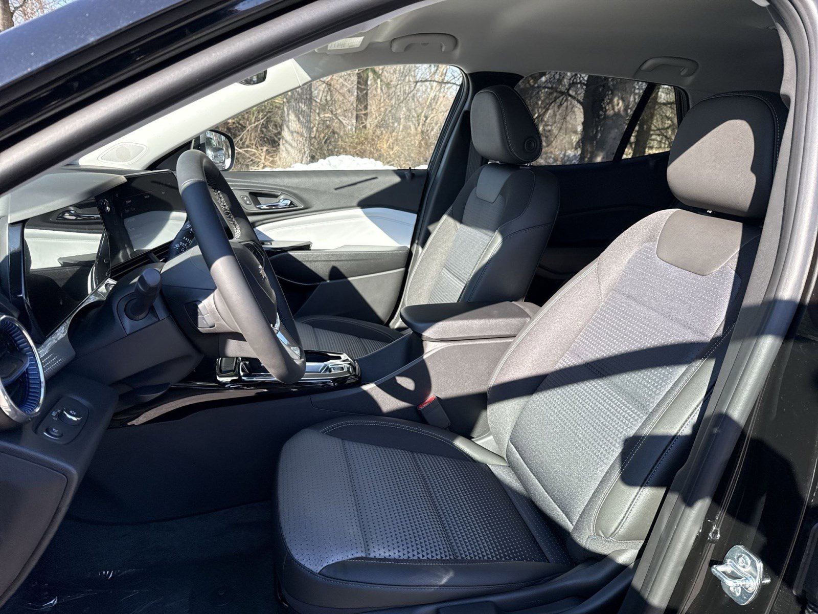 New 2026 Chevrolet Trax LT w/ Driver Confidence Package image 10