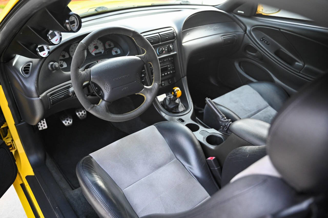 Used 2003 Ford Mustang Cobra RWD image 88