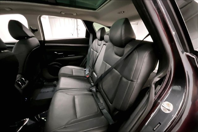 Used 2023 Hyundai Tucson Limited w/ Cargo Package FWD image 23