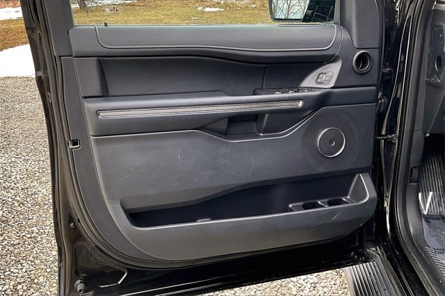 Used 2024 Ford Expedition Max XLT image 23