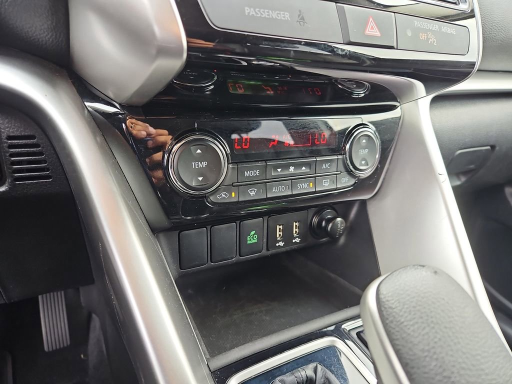 Used 2024 Mitsubishi Eclipse Cross SE image 27