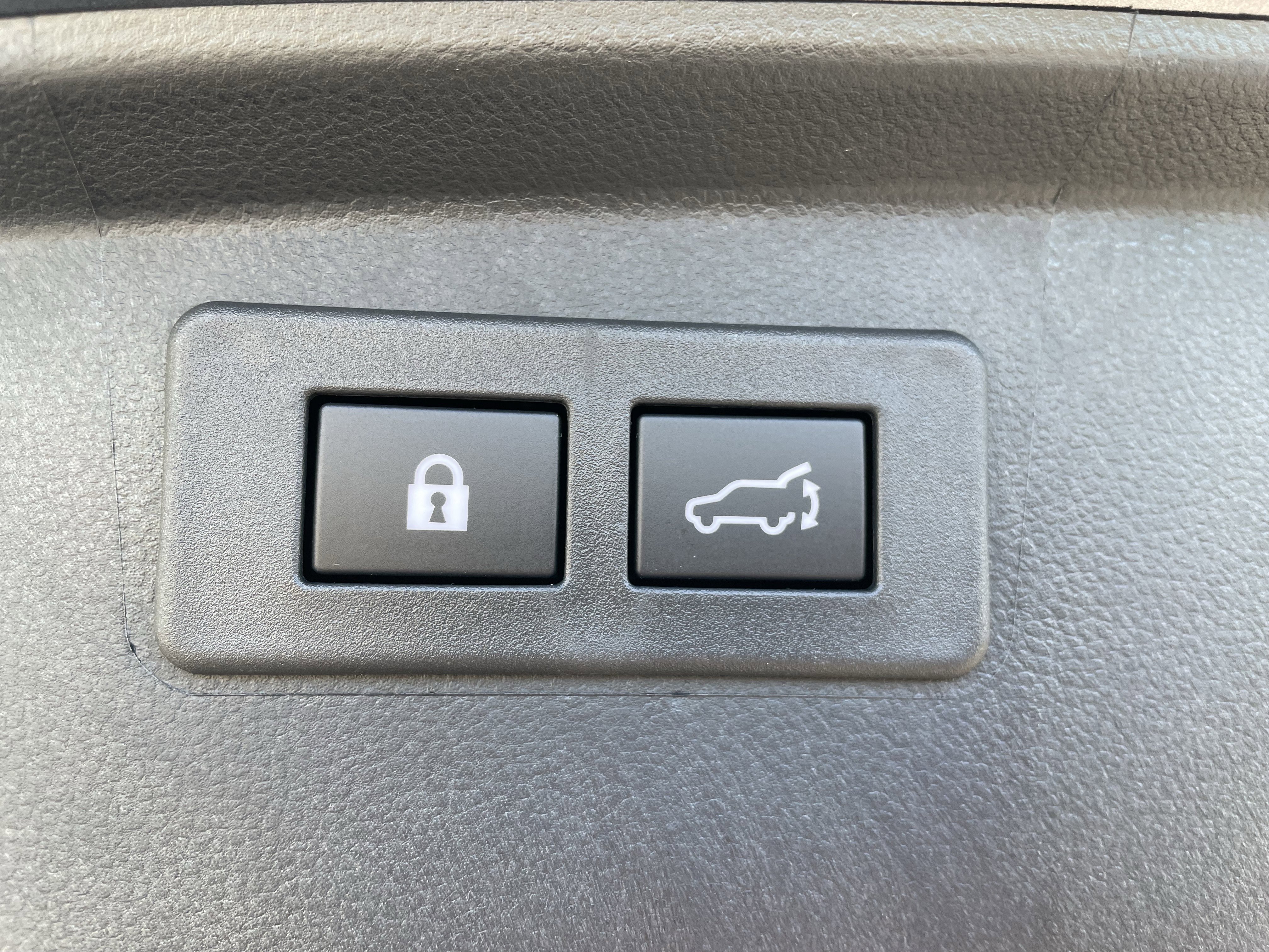 New 2025 Subaru Outback Touring XT image 8