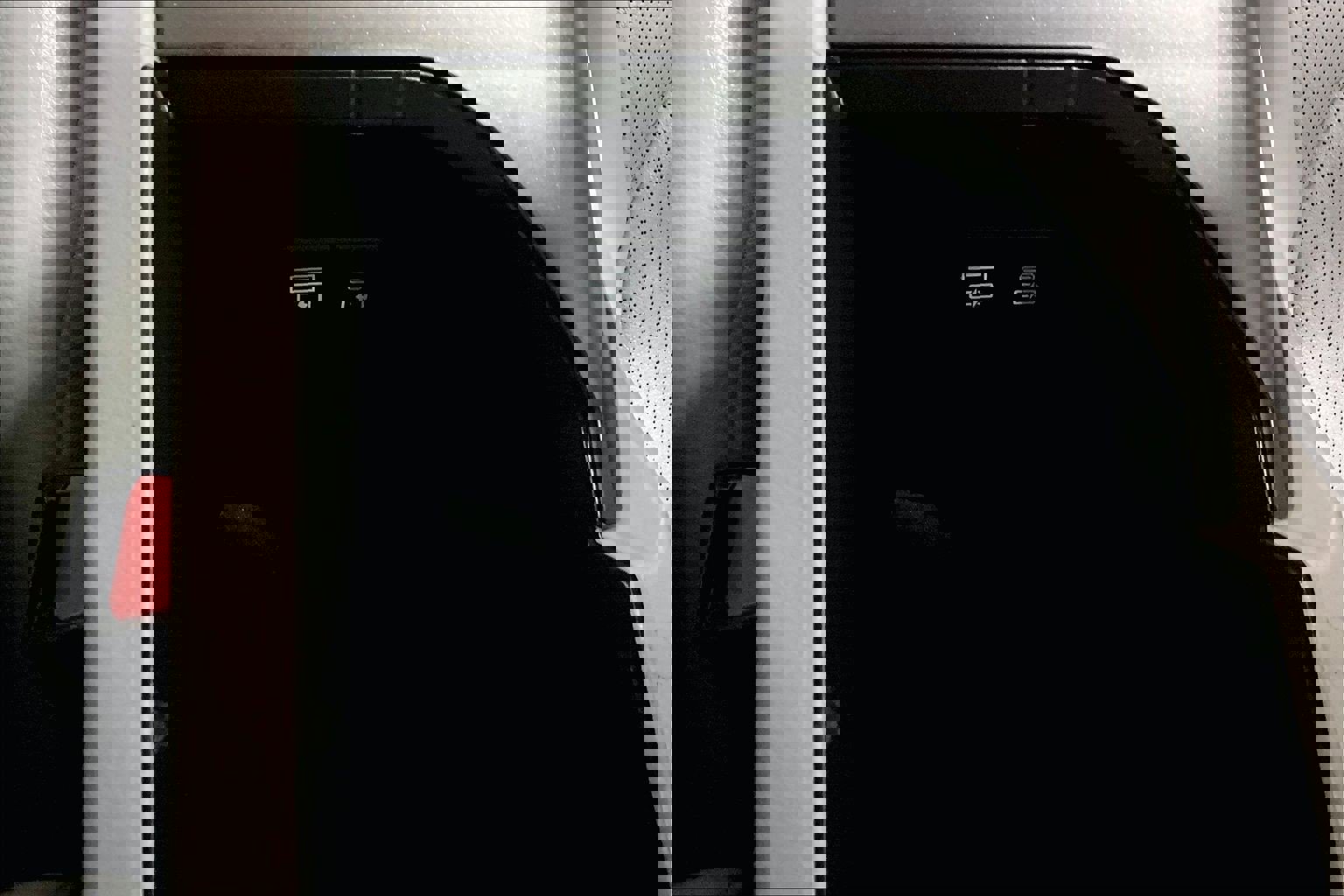 Used 2022 Toyota Camry XSE image 32