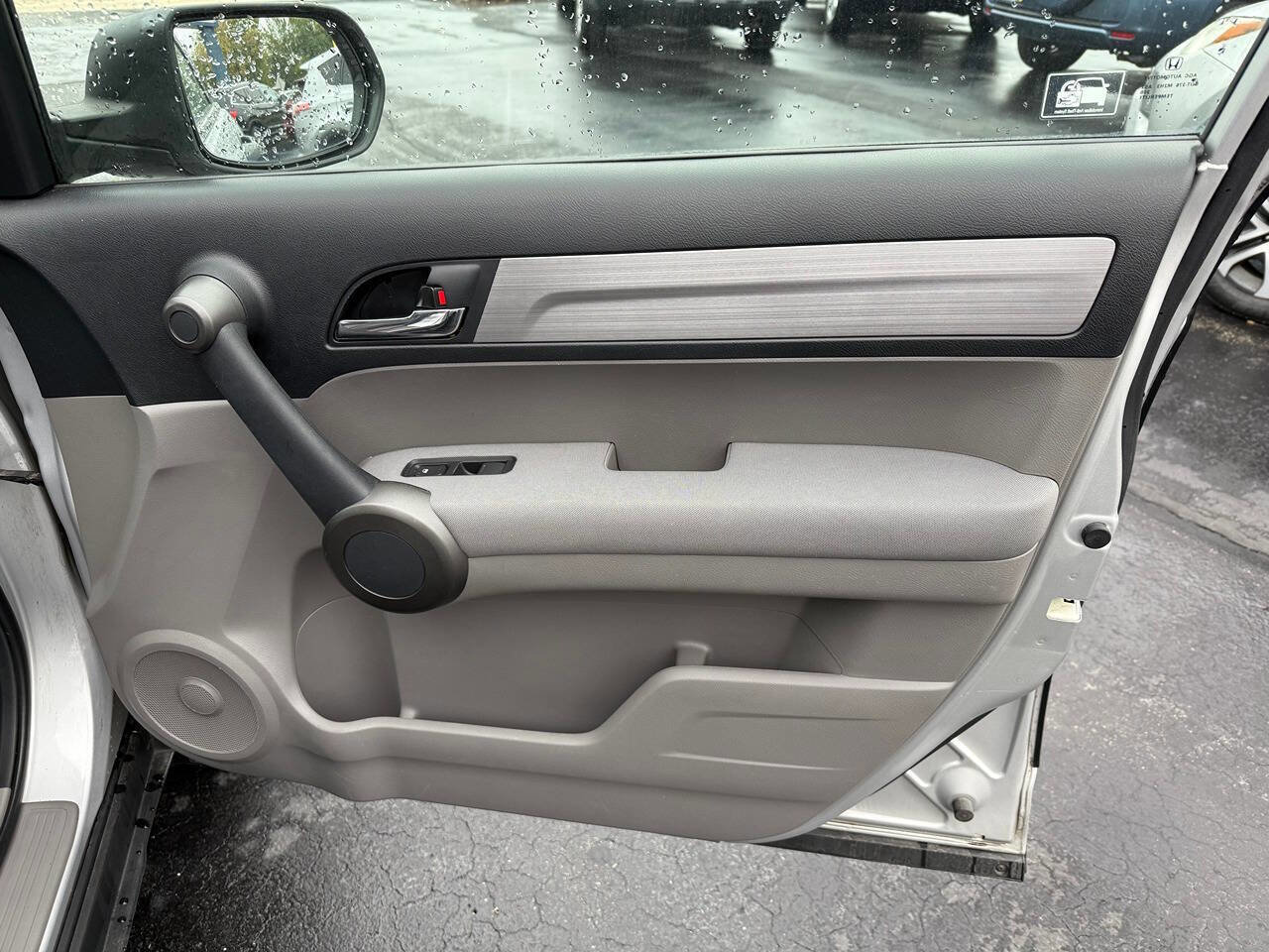 Used 2011 Honda CR-V LX image 65