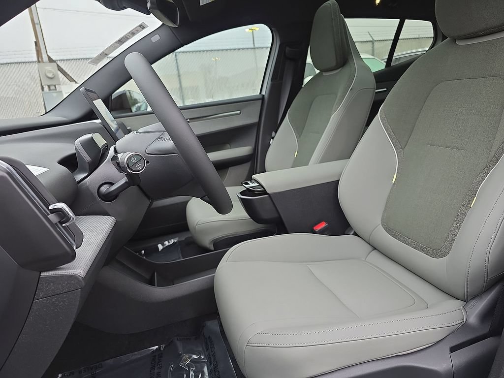 New 2025 Volvo EX30 Plus w/ Protection Package Premier AWD/4WD image 23