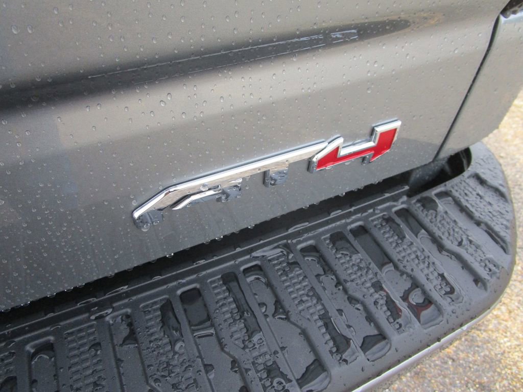 New 2026 GMC Sierra 1500 AT4 w/ AT4 Premium Package image 10