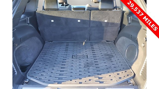 Used 2021 Jeep Grand Cherokee Overland image 20