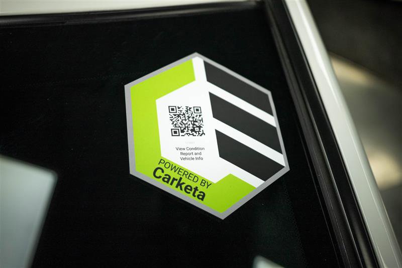 Used 2025 Nissan Leaf S image 19