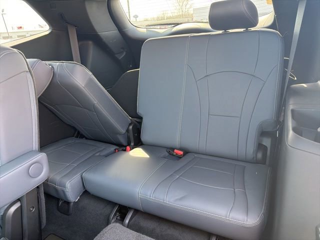 Used 2023 Buick Enclave Essence w/ Experience Buick Package AWD/4WD image 10