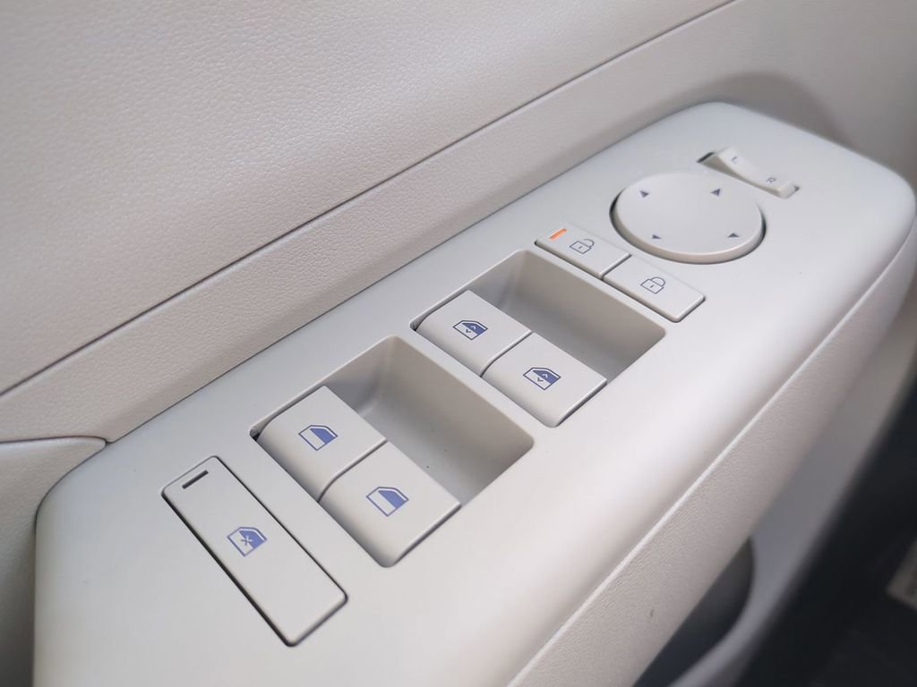 New 2026 Hyundai Kona SEL Sport image 28