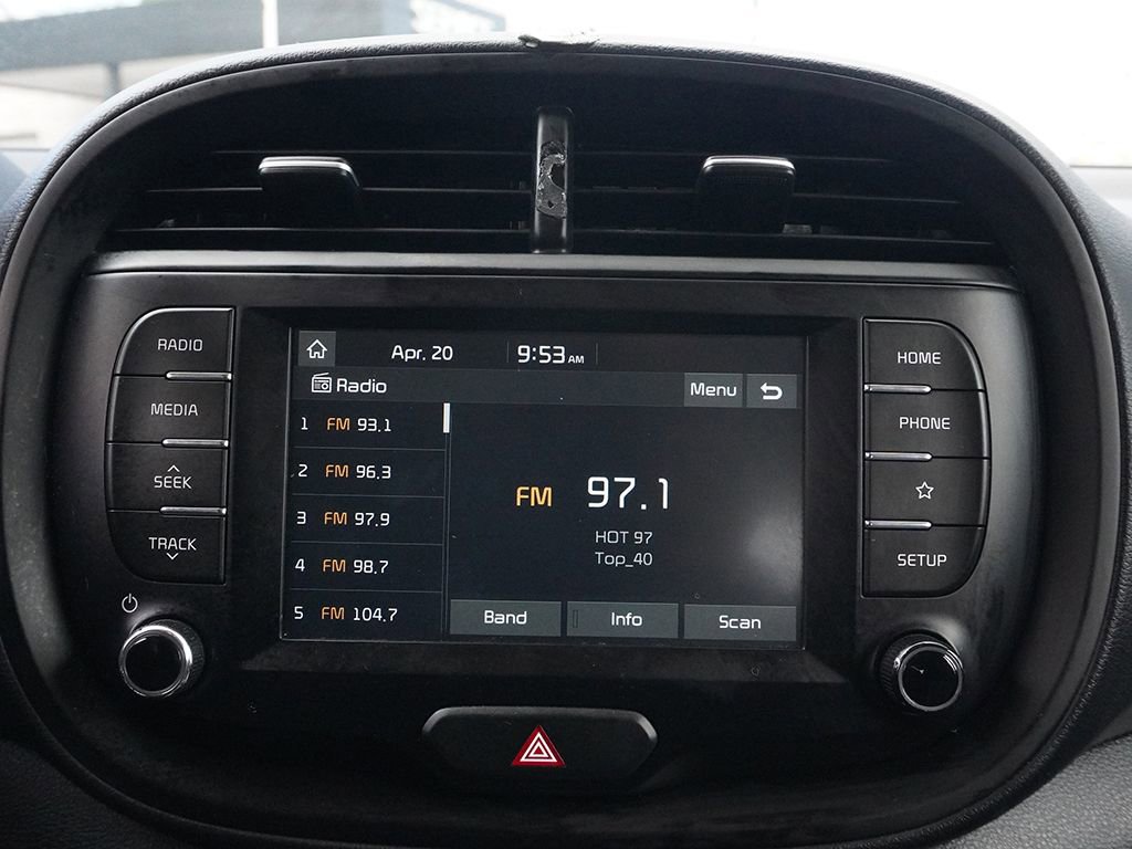 Used 2020 Kia Soul LX FWD image 38