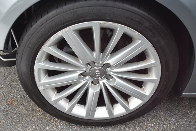 Used 2010 Audi A5 2.0T Premium image 32