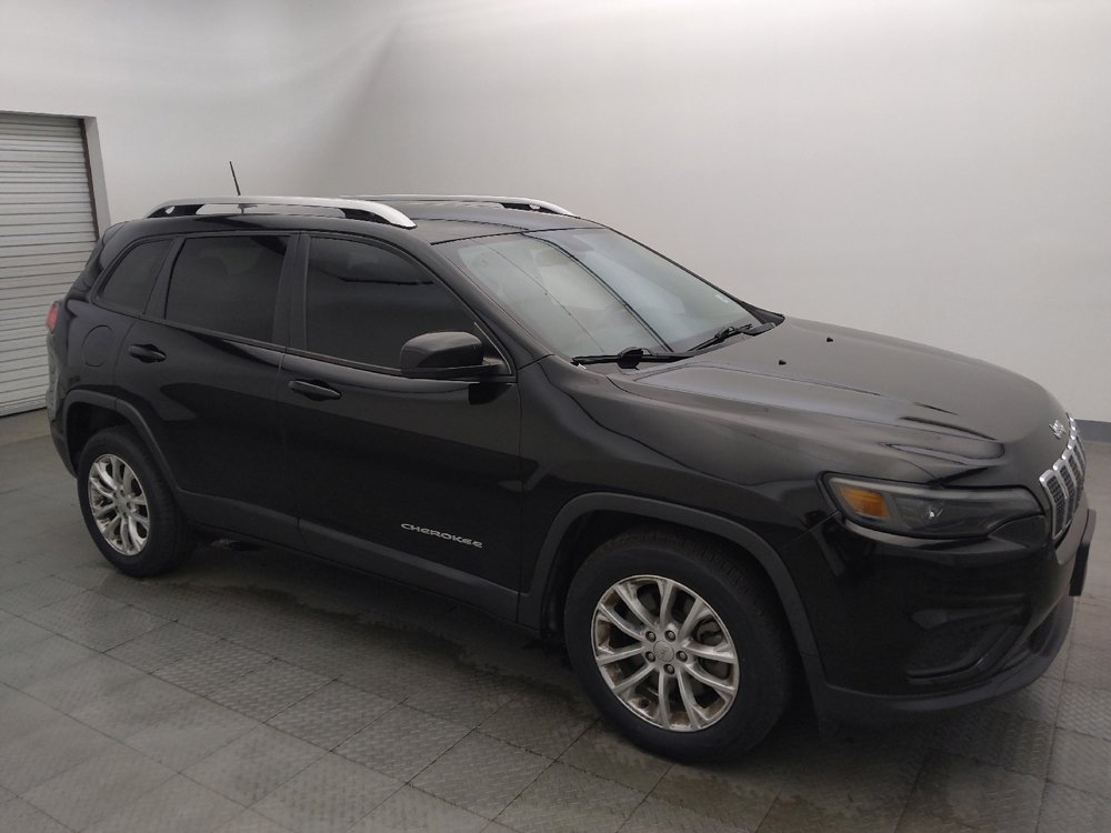 Used 2020 Jeep Cherokee Latitude FWD image 11