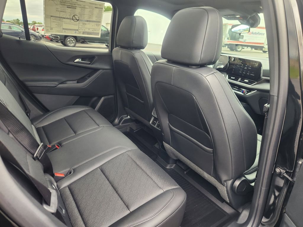 New 2026 Chevrolet Equinox LT w/ Convenience Package II FWD image 27