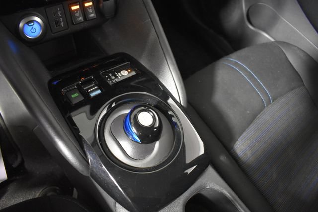 Certified 2025 Nissan Leaf SV Plus FWD image 26