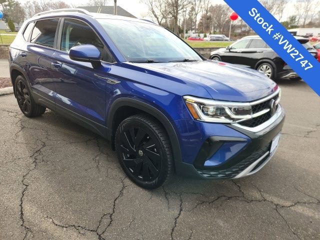 Certified 2024 Volkswagen Taos SEL image 6