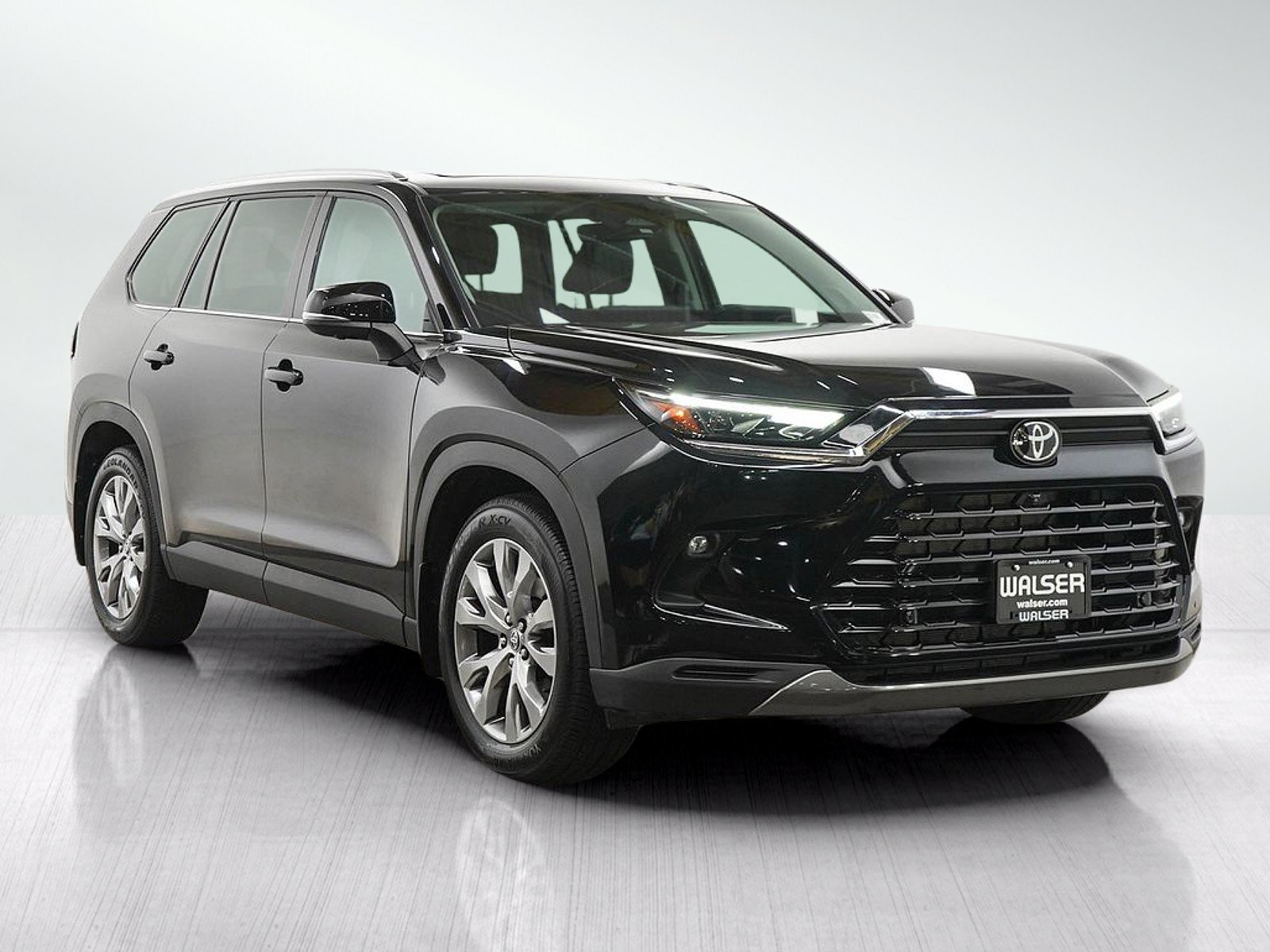 Used 2024 Toyota Grand Highlander AWD image 7