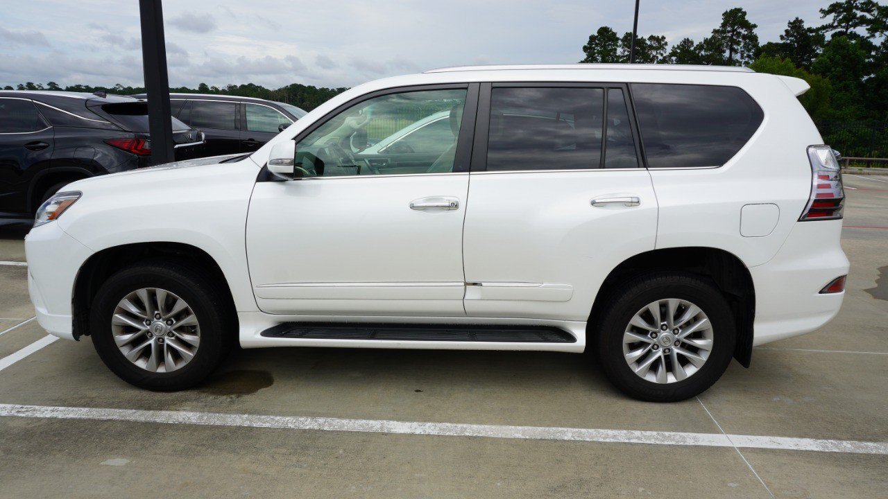 Used 2017 Lexus GX 460 Premium AWD/4WD image 4