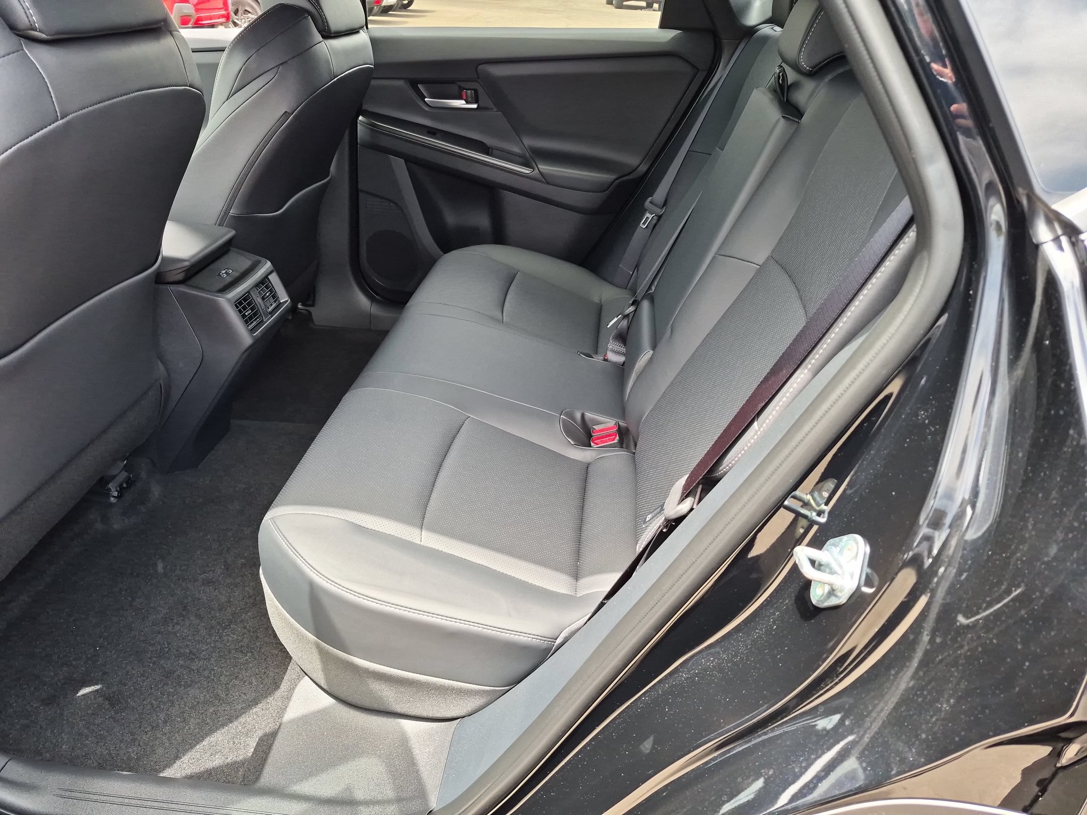 New 2026 Subaru Solterra w/ Premium Convenience Package AWD/4WD image 15