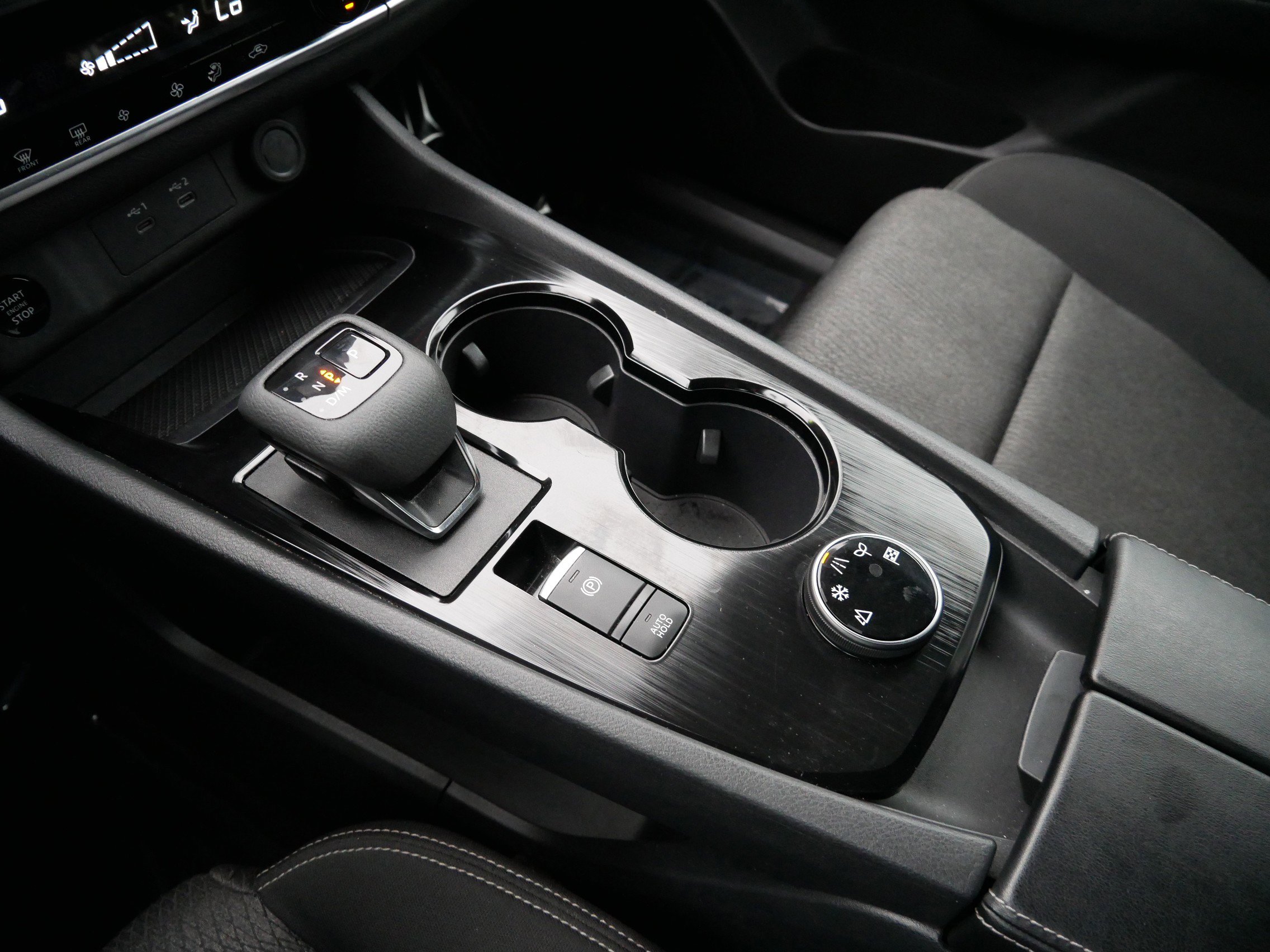 Used 2024 Nissan Rogue SV image 21