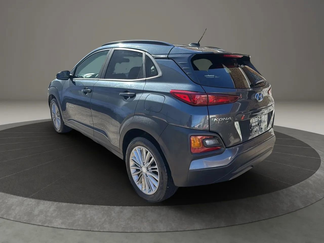 Used 2018 Hyundai Kona SEL image 7
