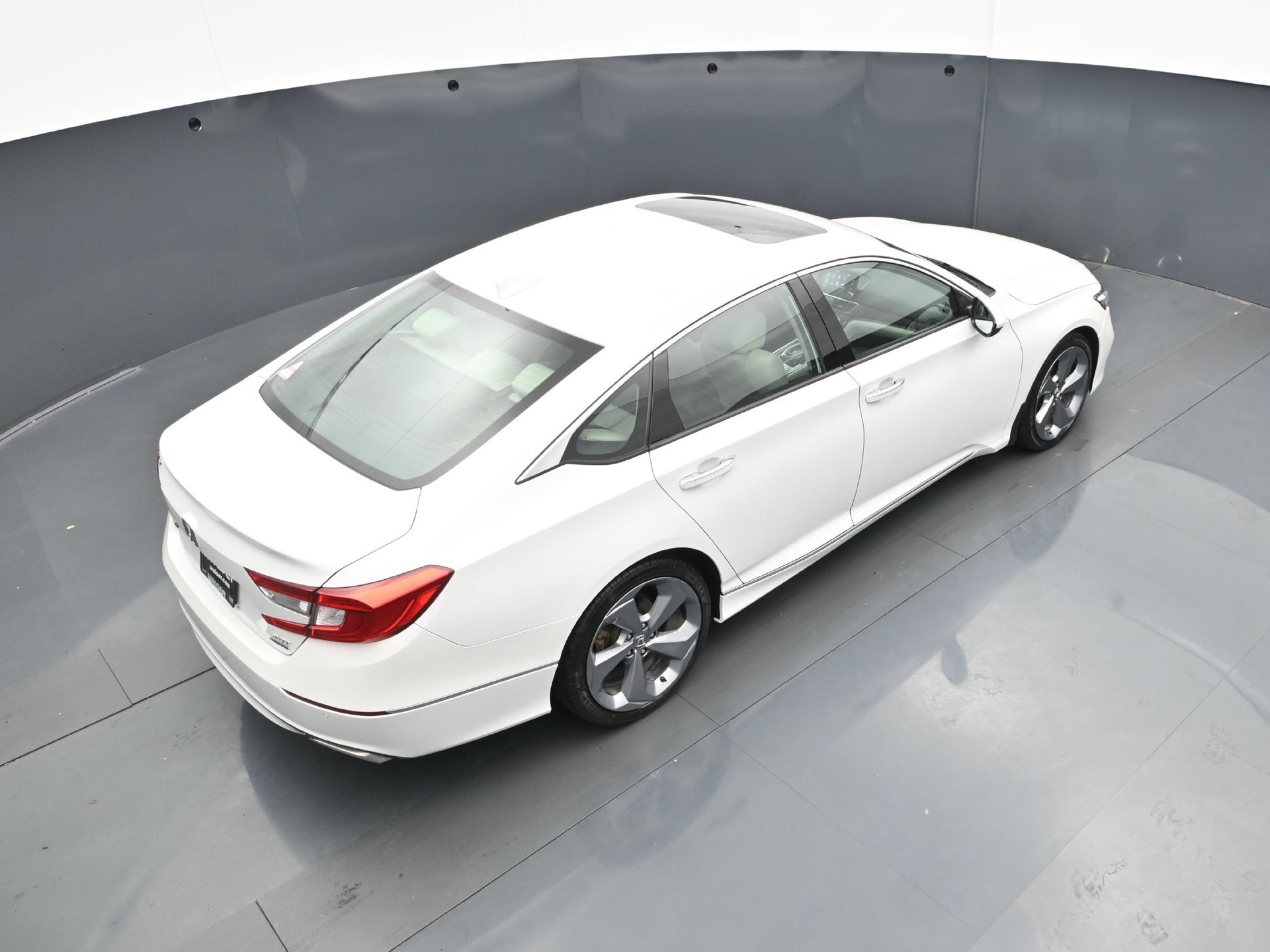 Used 2019 Honda Accord Touring image 45