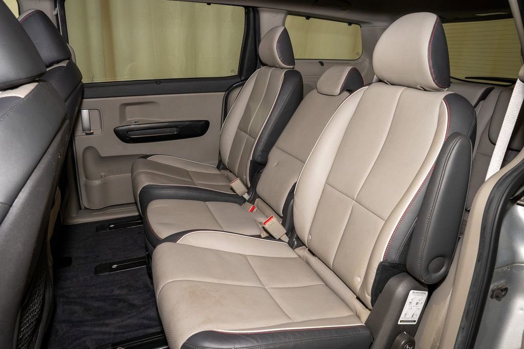 Used 2015 Kia Sedona SX image 9