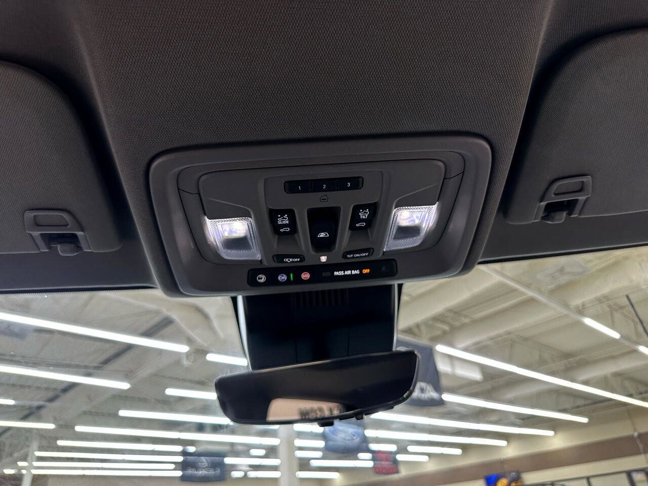 Used 2024 GMC Sierra 2500 Denali w/ Denali Reserve Package image 35