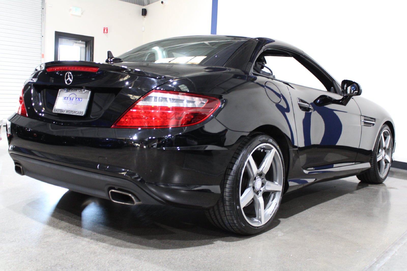 Used 2015 Mercedes-Benz SLK 250 image 15