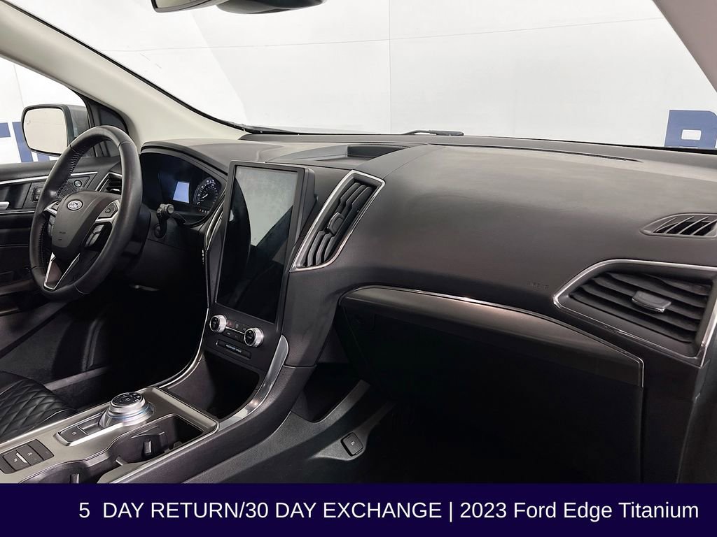Used 2023 Ford Edge Titanium image 31