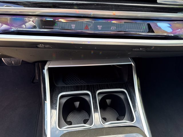 Certified 2025 BMW 740i xDrive AWD/4WD image 16